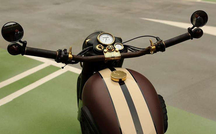 Extra Wide Handlebar On A Royal Enfield