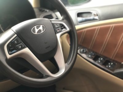 Hyundai White Verna Fluidic 1.6 CRDi SX Automatic, 2014, Diesel | 1st Owner & Brown interior