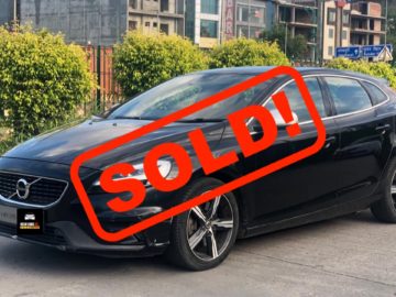 VOLVO V40 D3 R-Design 2018 | 23,000 KMs Only | Used Volvo in Delhi