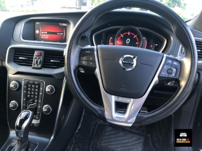 VOLVO V40 D3 R-Design 2018 | 23,000 KMs Only | Used Volvo in Delhi