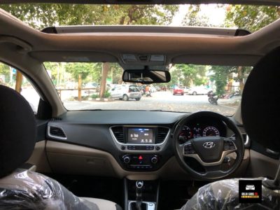 White Verna 1.6 SX CRDI AUTOMATIC 2018 | 1st Owner | 40,000 KMs Only | SUNROOF – By DelhiCars.net