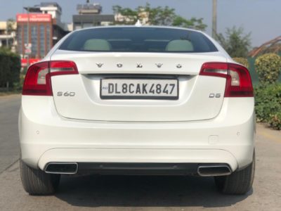 VOLVO S60 D5 2015