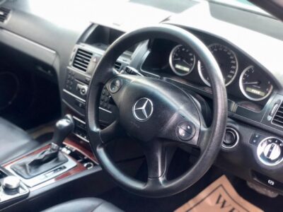 Mercedes C-Class (C220) 2011