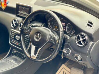 Mercedes A180 SPORTS White 2013