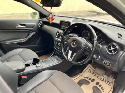 Mercedes A180 SPORTS White 2013
