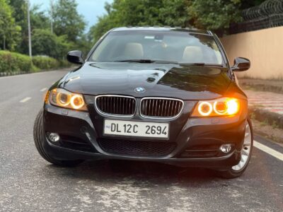 BMW 330i SPORTS PETROL – 6 Cylinder