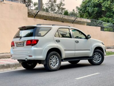 TOYOTA FORTUNER AUTOMATIC 2013