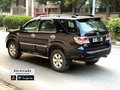 FORTUNER 3.0 4×4 2010 Black Manual Diesel
