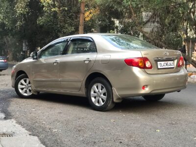 Corolla Altis 1.8 G Petrol 2010 – INR 3.50 LAKH