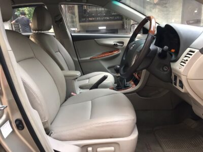 Corolla Altis 1.8 G Petrol 2010 – INR 3.50 LAKH