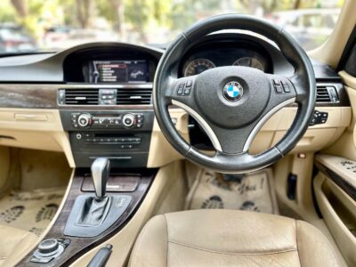 BMW 320d 2012 Sunroof – Cherry Red
