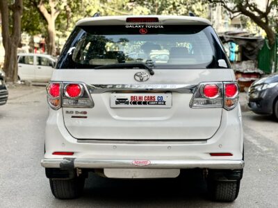 TOYOTA FORTUNER 2012/AUGUST – WHITE – INR 11.25 LAKH