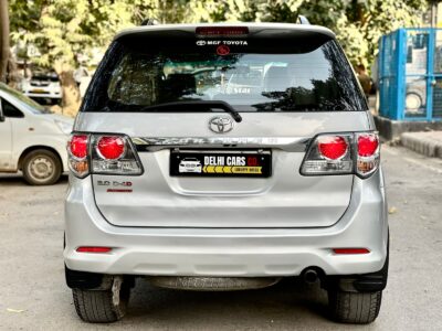 TOYOTA FORTUNER 2012/DEC AUTOMATIC