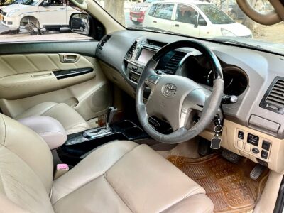 TOYOTA FORTUNER 2012/DEC AUTOMATIC