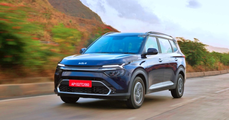 Kia dealers in Hyderabad delivers 40 Carens MPVs in a single day [Video]
