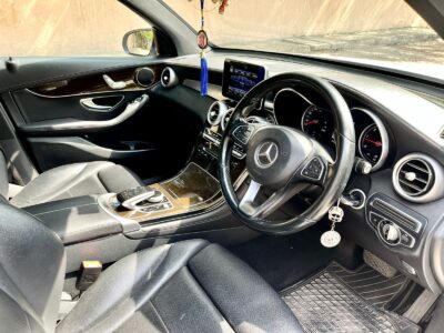 Mercedes Benz GLC 220d 2016 December – INR 32 Lakh