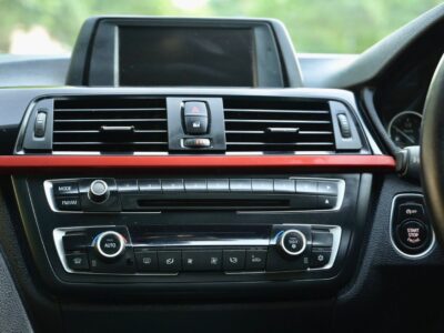 BMW 320D SPORTS LINE 2013 – 33,000 KMS | INR 10.35 LAKH