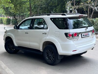 FORTUNER 2015 AUTOMATIC | INR 14.95 LAKH
