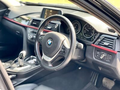 BMW 320D SPORTS LINE 2014 | INR 12.25 LAKH