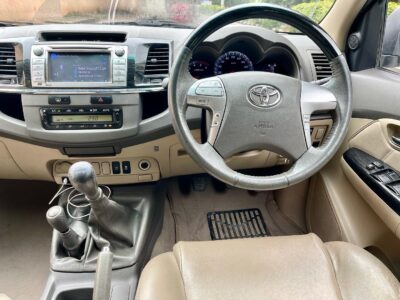 FORTUNER 2013 4×4 | INR 10.25 Lakh